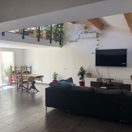 Maison De Village Avec Patio Bessan Exteriör bild