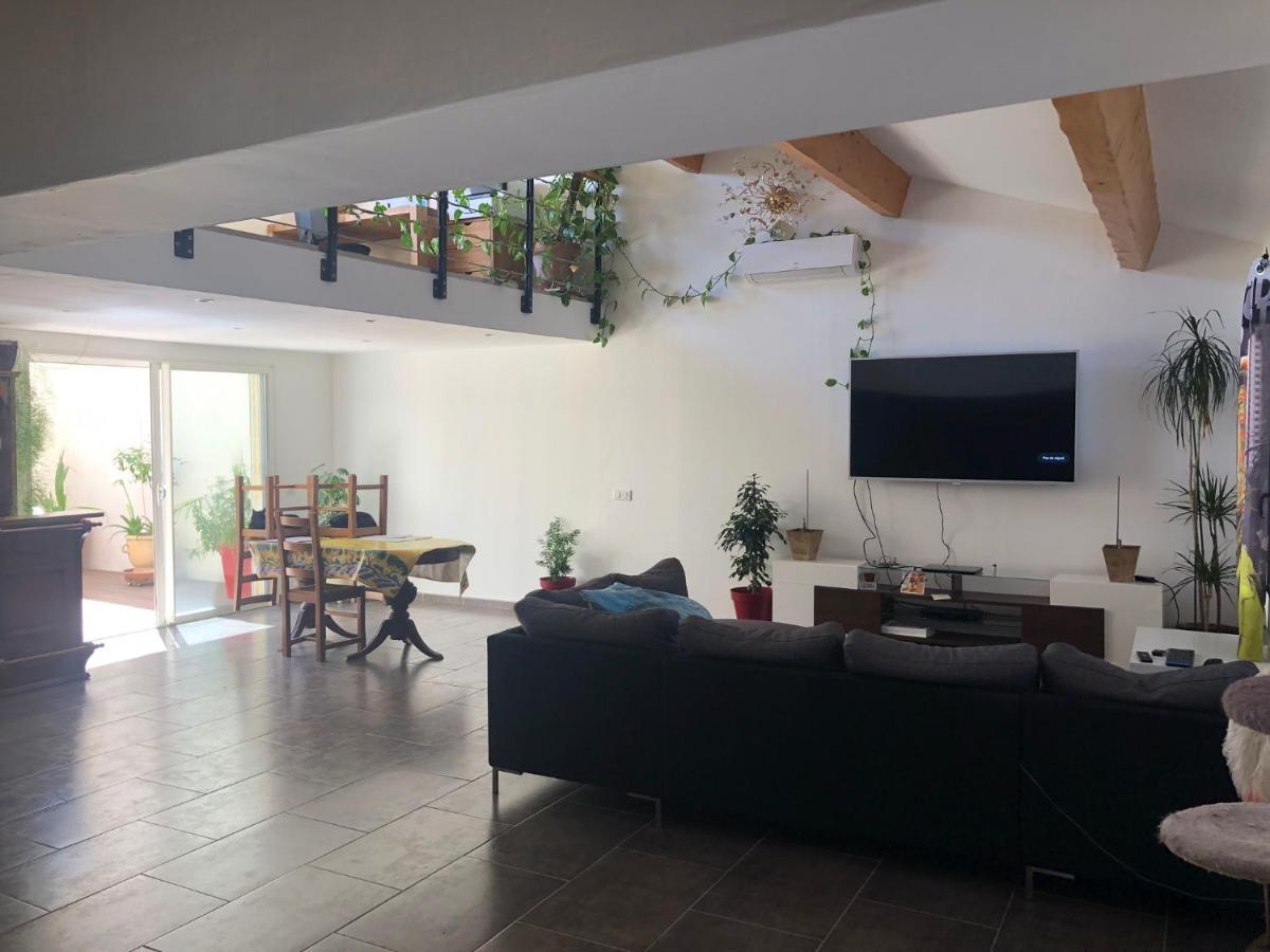 Maison De Village Avec Patio Bessan Exteriör bild
